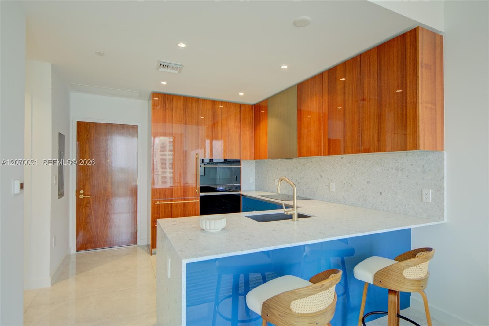 2678 Tigertail Ave # 1403, Coconut Grove, FL 33133 — zdjęcie 4