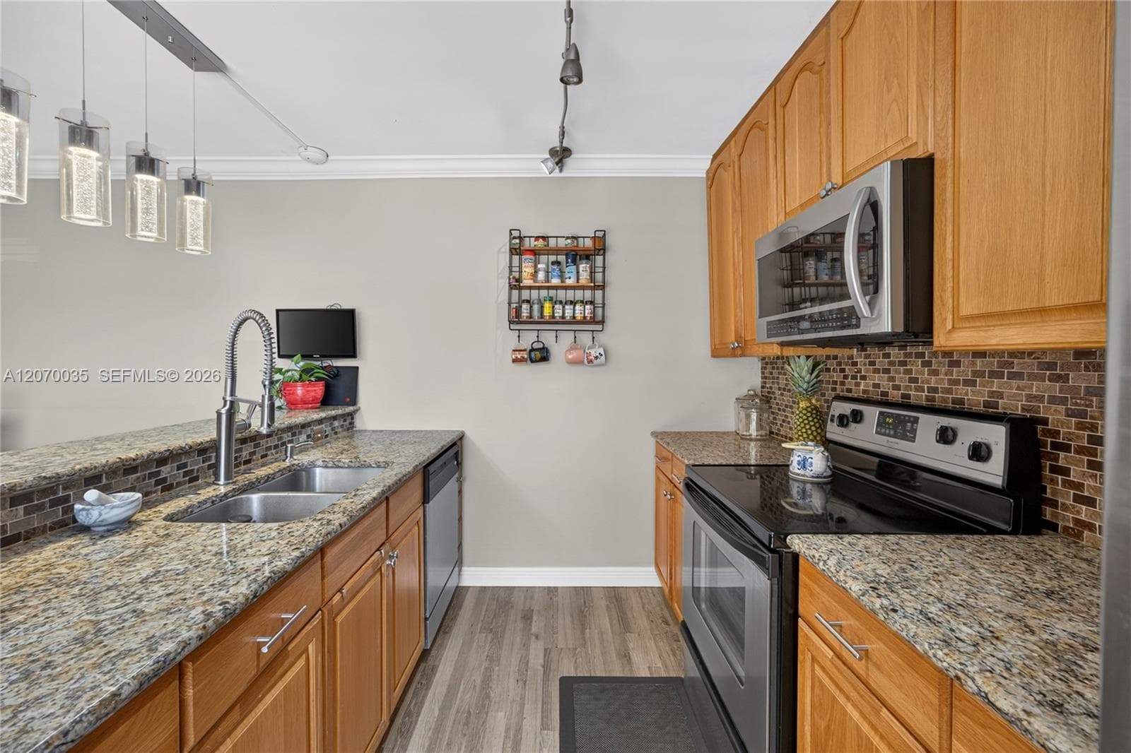 953 Springdale Cir, Palm Springs, FL 33461 — zdjęcie 3