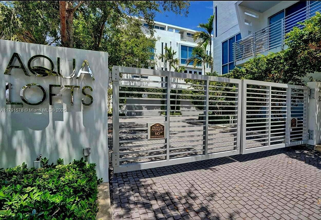 2743 NE 1ST Street, Pompano Beach, FL 33062 — zdjęcie 3