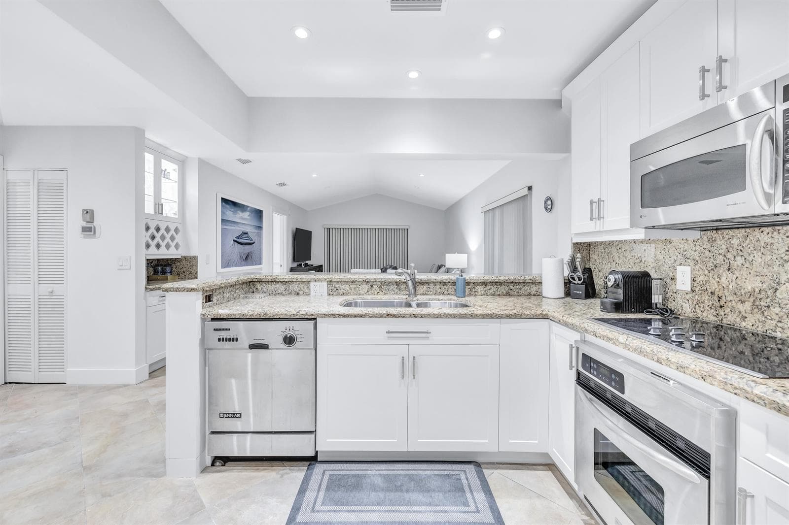 351 Club Circle # 210, Boca Raton, FL 33487 — zdjęcie 5