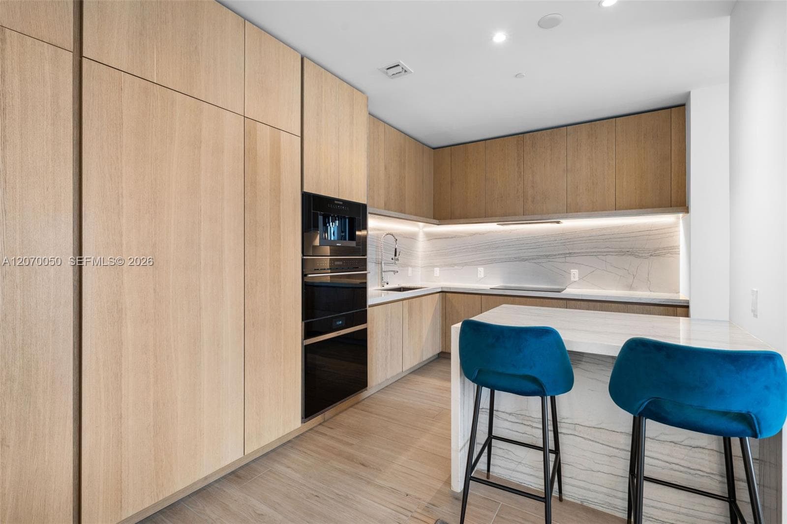 8701 Collins Ave # 705, Miami Beach, FL 33154 — zdjęcie 5