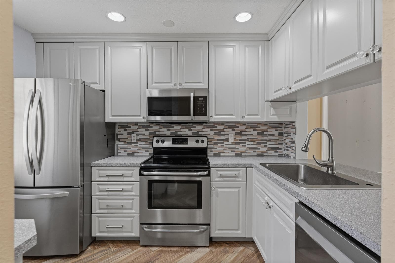 10927 NW 29TH Court, Sunrise, FL 33322 — zdjęcie 4