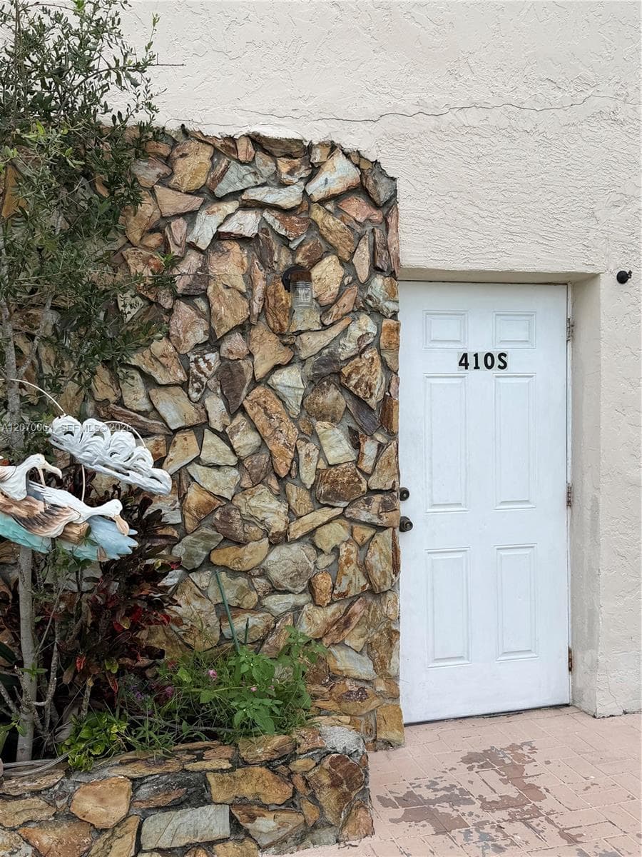 410 N 58th Ave # S, Hollywood, FL 33021