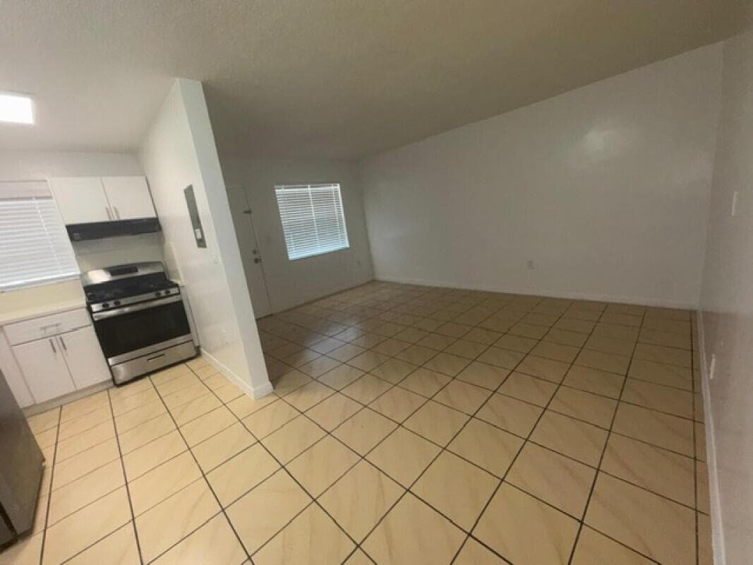 2031 NE 139th Street # 6, North Miami Beach, FL 33181 — zdjęcie 2