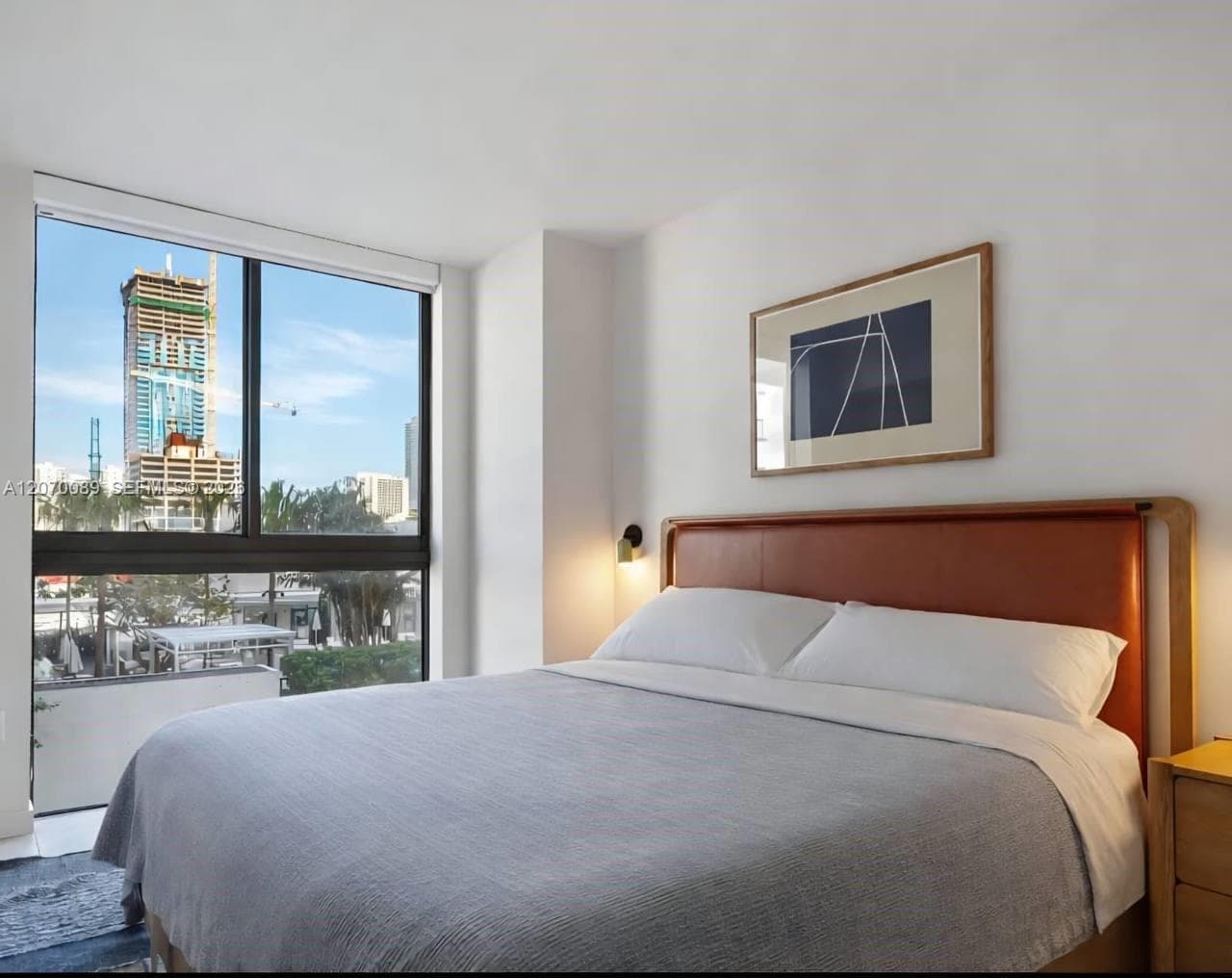 11 NE 6th # 1210, Miami, FL 33132