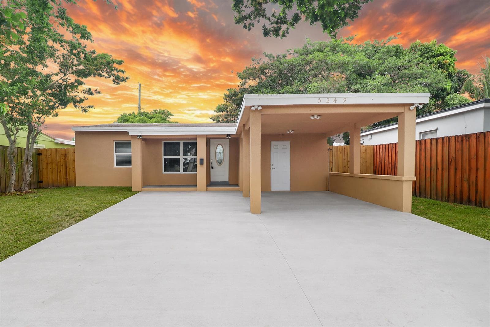 5249 NE 4TH Terrace, Oakland Park, FL 33334