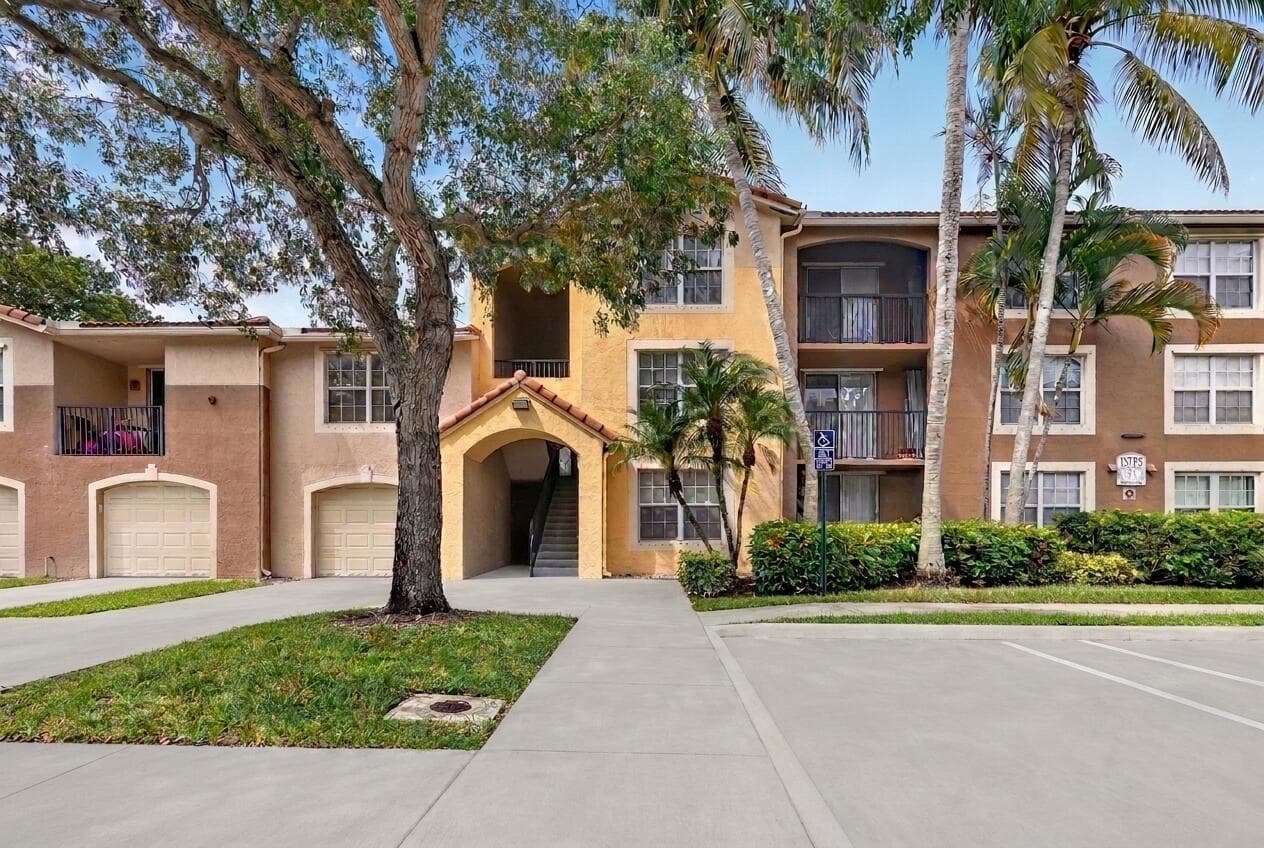 15185 MICHELANGELO Boulevard # 102, Delray Beach, FL 33446