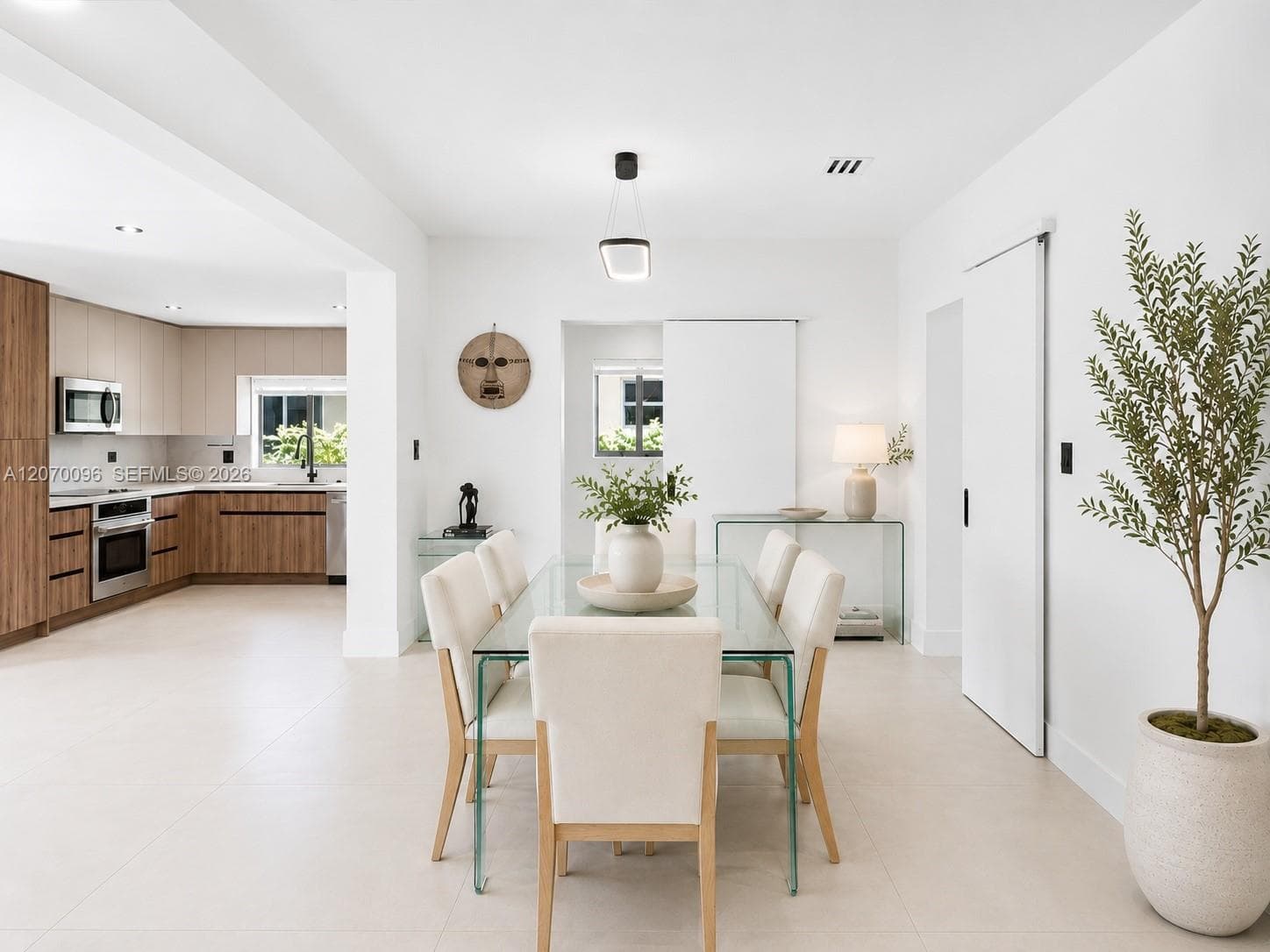 14324 Garden Dr, Miami, FL 33168 — zdjęcie 5