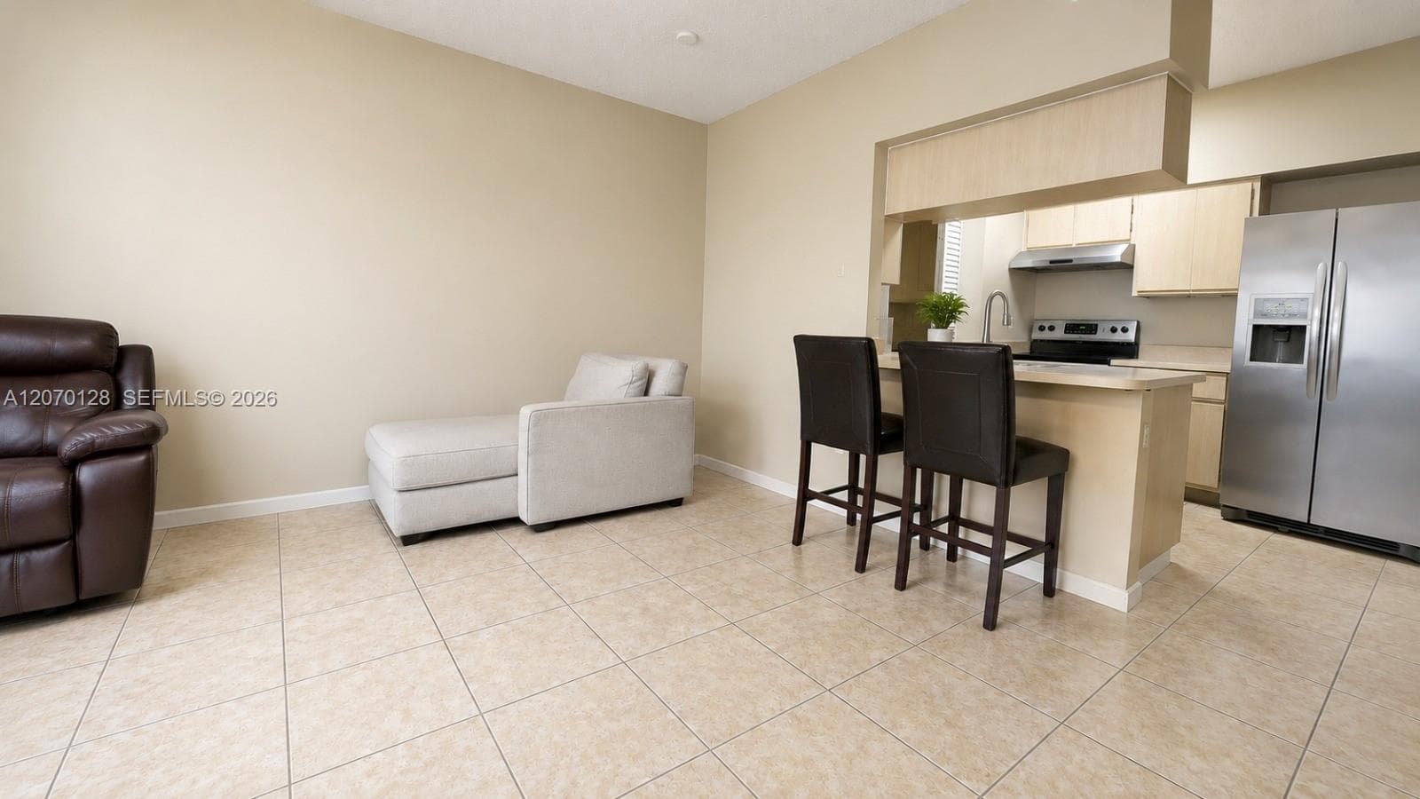 18332 NW 68th Ave # H, Hialeah, FL 33015 — zdjęcie 3