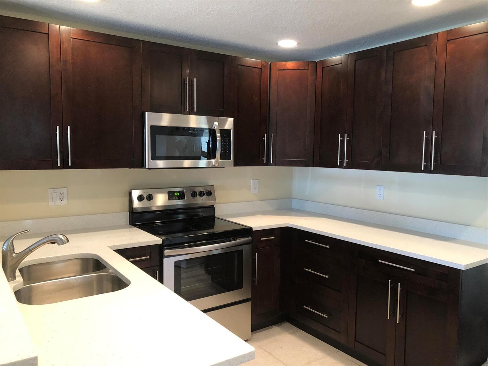 616 W BROWARD Street, Lantana, FL 33462 — zdjęcie 2