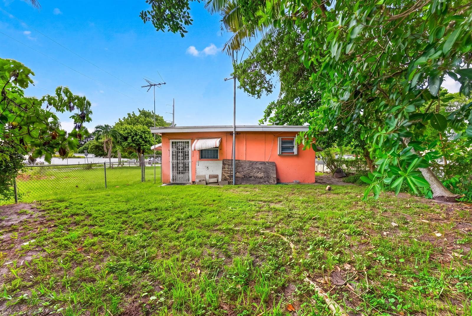 3111 NW 57th Street, Miami, FL 33142 — zdjęcie 5
