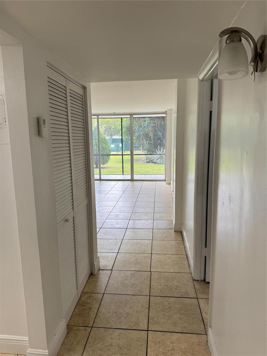 115 ROYAL PARK Drive # 1F, Oakland Park, FL 33309 — zdjęcie 4