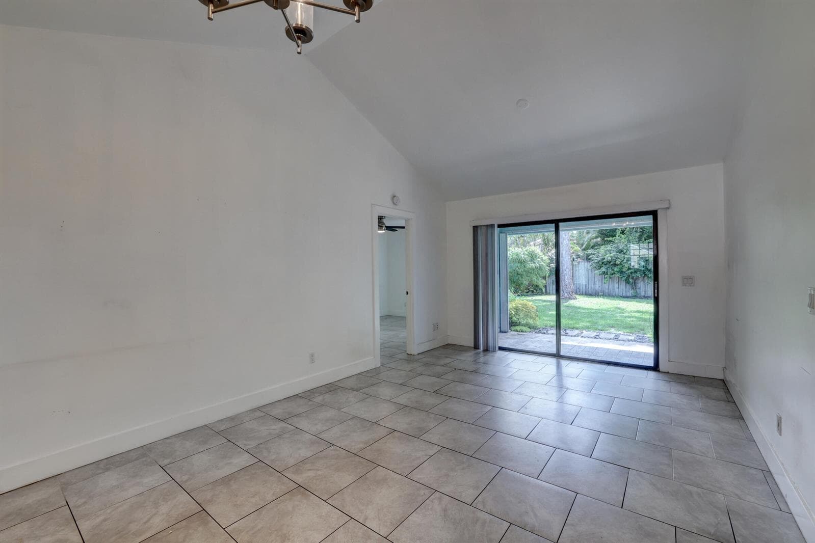 5770 SE WILSIE Drive, Stuart, FL 34997 — zdjęcie 3