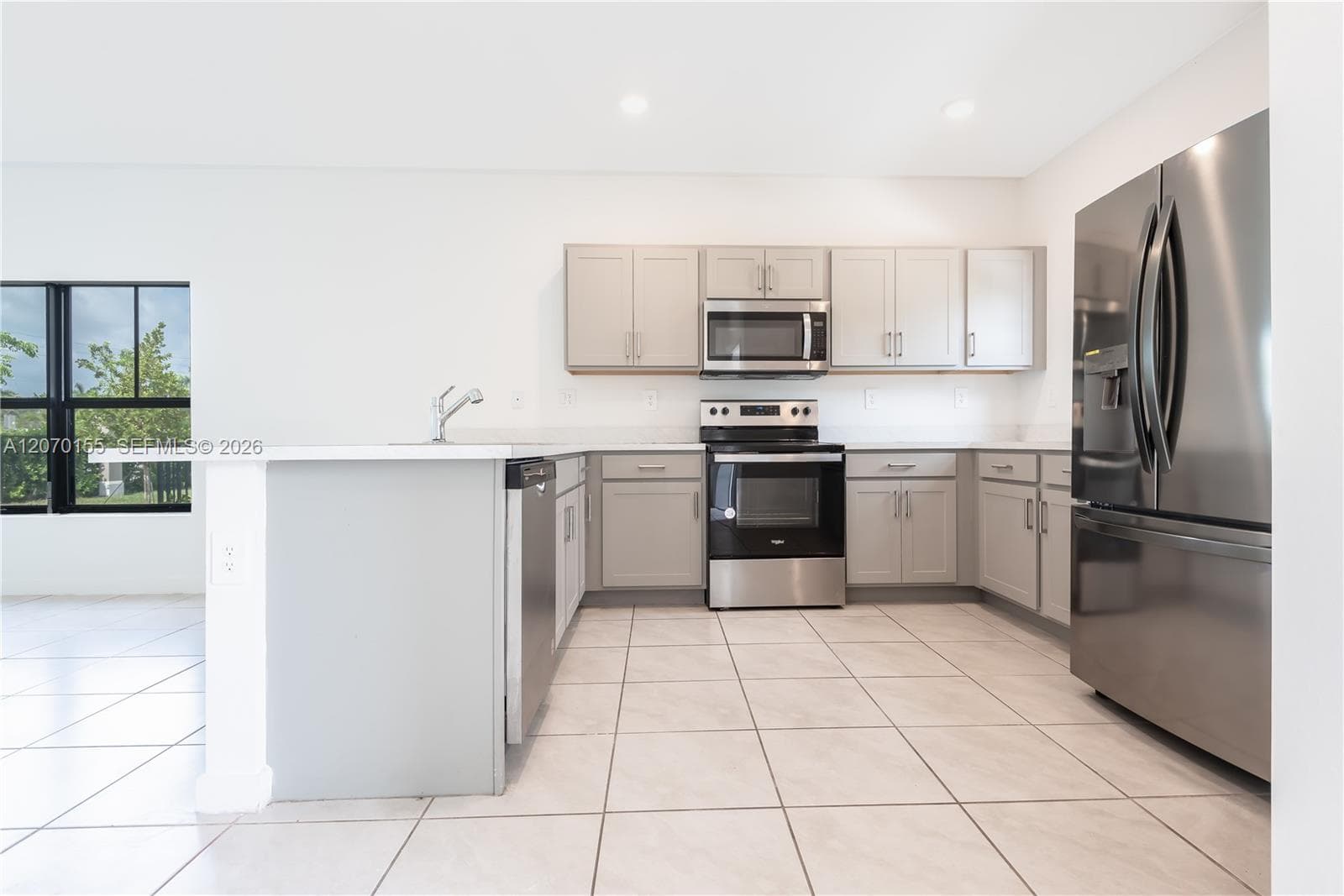 302 NE 1st Dr # 302, Florida City, FL 33034 — zdjęcie 2
