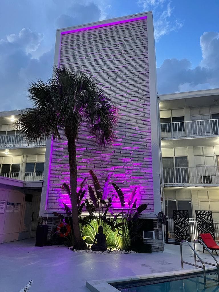 2101 Normandy Dr # 202, Miami Beach, FL 33141