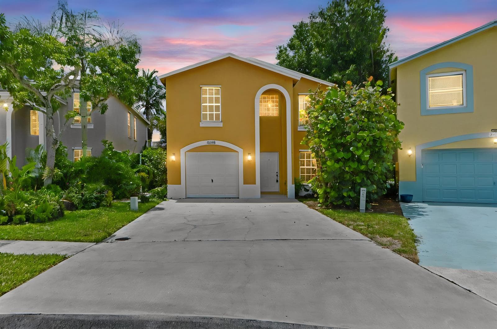 4268 Pine Hollow Circle, FL 33463