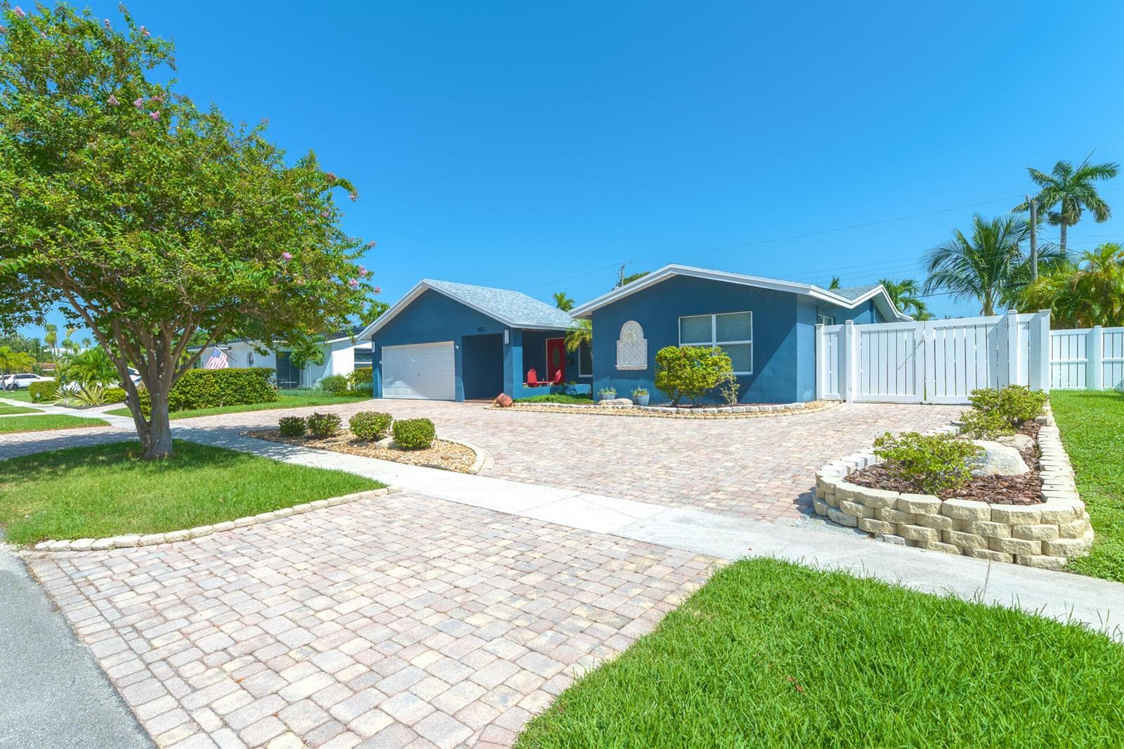821 SE 16th Street, Deerfield Beach, FL 33441