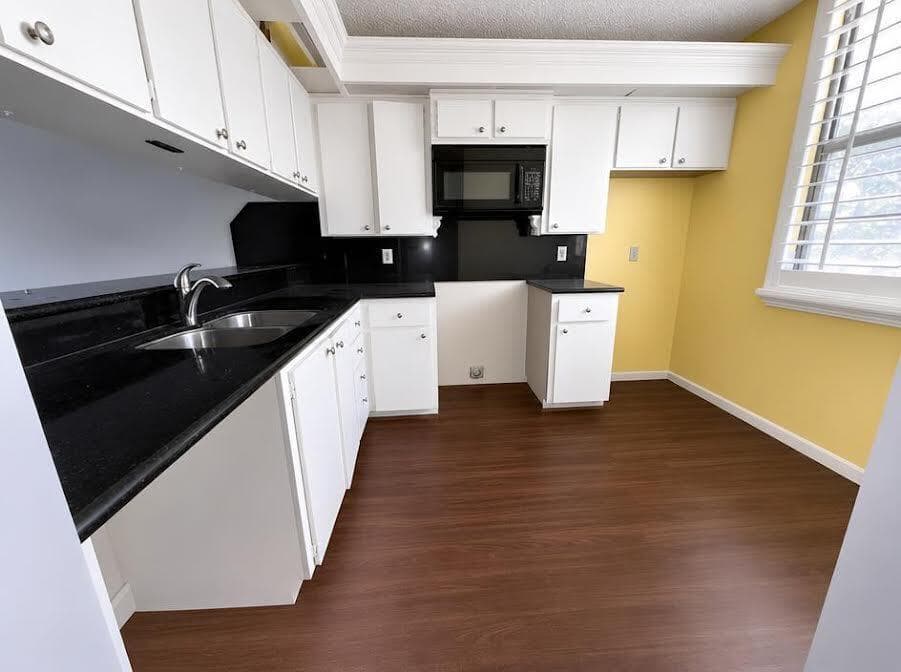 3540 WHITEHALL Drive # 105, West Palm Beach, FL 33401 — zdjęcie 2