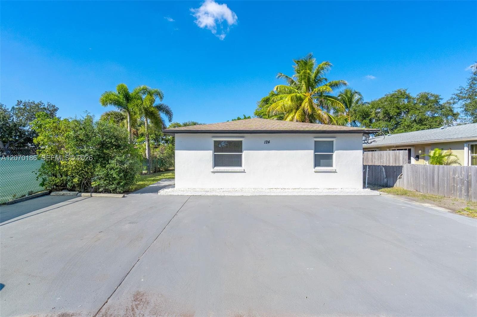 124 SE 2nd Ter # 1-2, Hallandale Beach, FL 33009 — zdjęcie 3