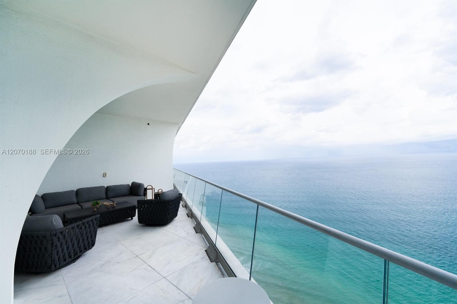 16901 Collins Ave # 4201, Sunny Isles Beach, FL 33160 — zdjęcie 4