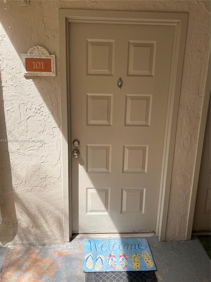 8245 Lake Dr # 101, Doral, FL 33166 — zdjęcie 2