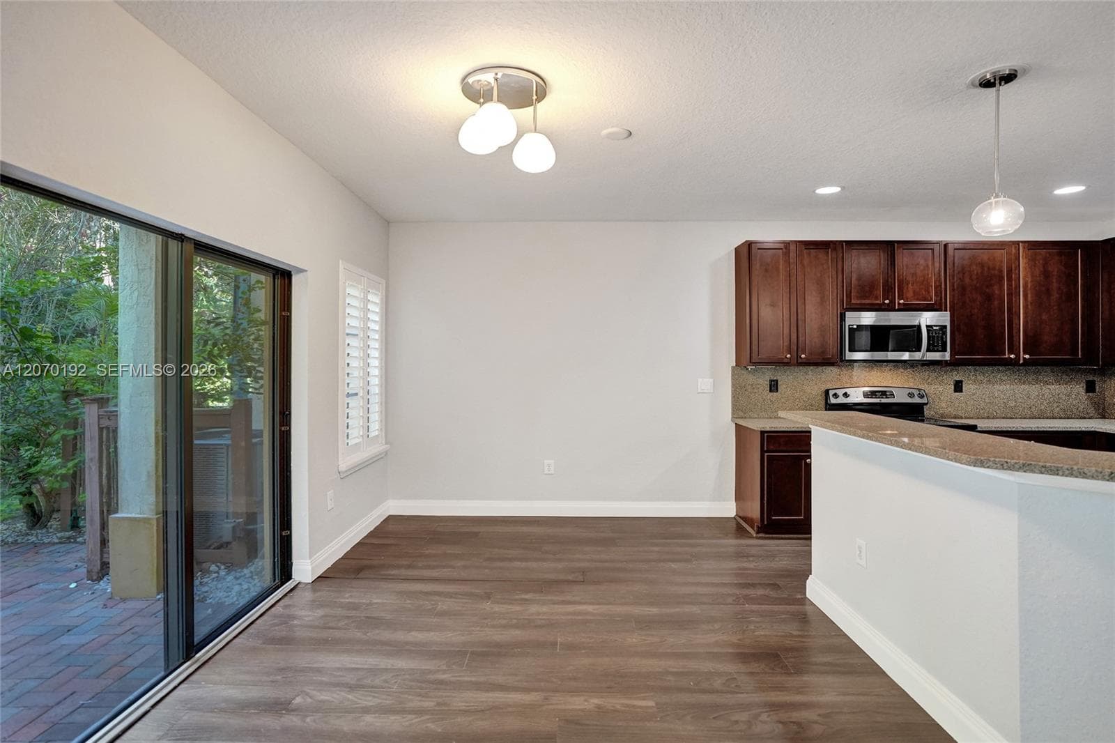 6079 Grand Cypress Cir W, Coconut Creek, FL 33073 — zdjęcie 4