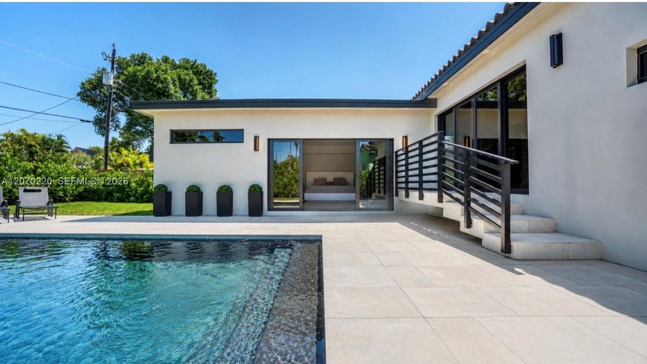 2155 SW 25th Ter, Miami, FL 33133 — zdjęcie 3