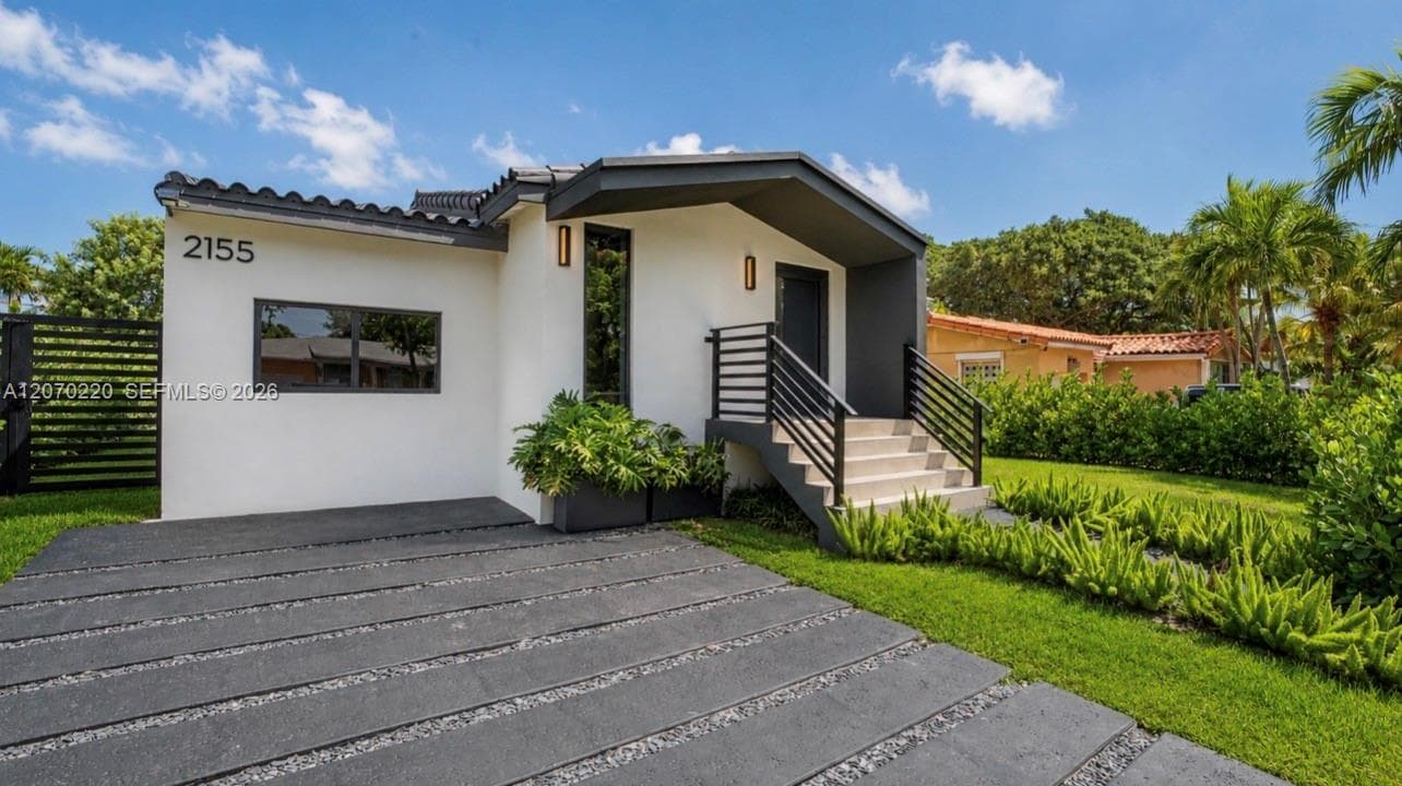 2155 SW 25th Ter, Miami, FL 33133 — zdjęcie 5