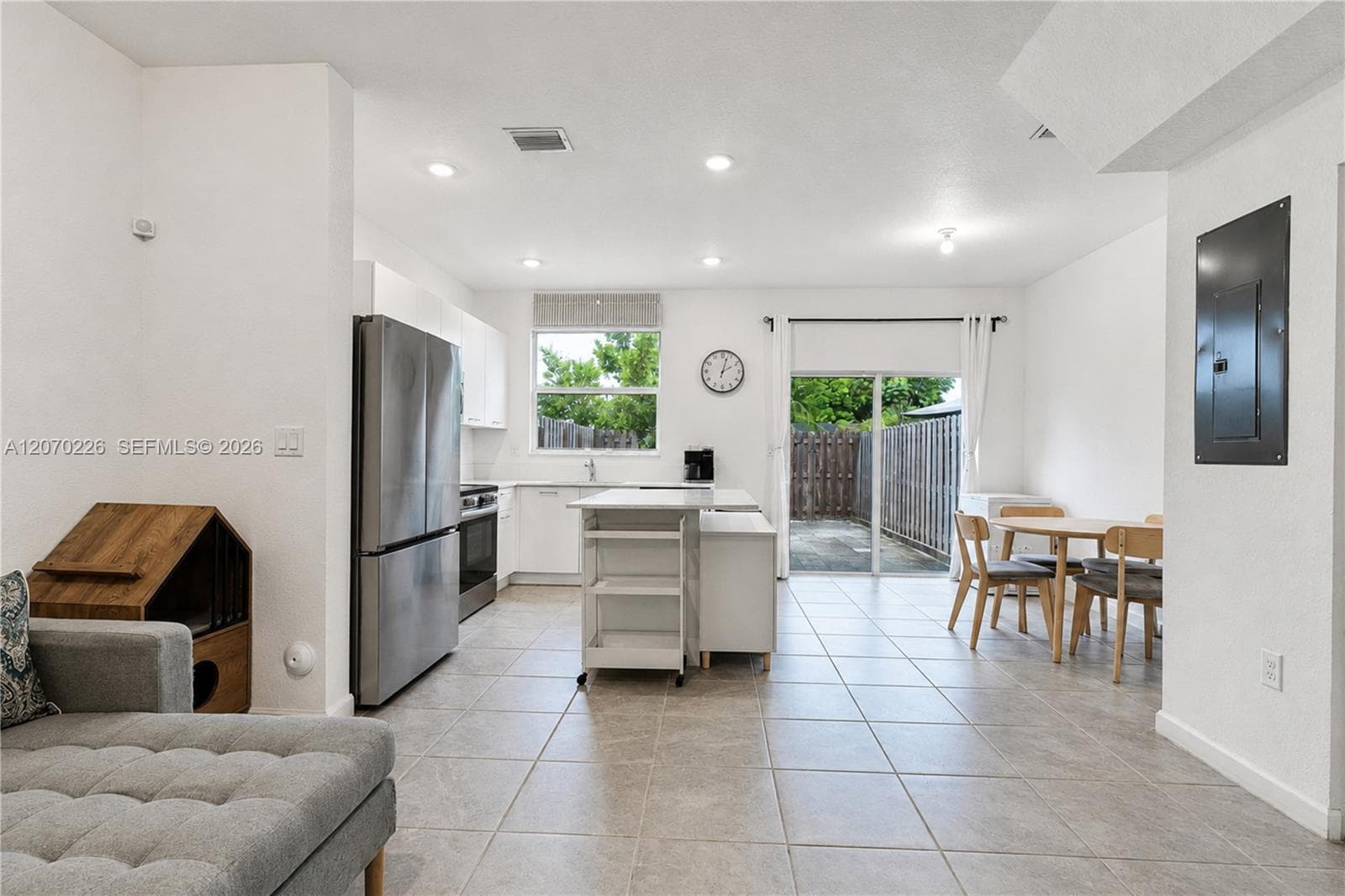 12218 NW 24th Pl, Miami, FL 33167 — zdjęcie 4