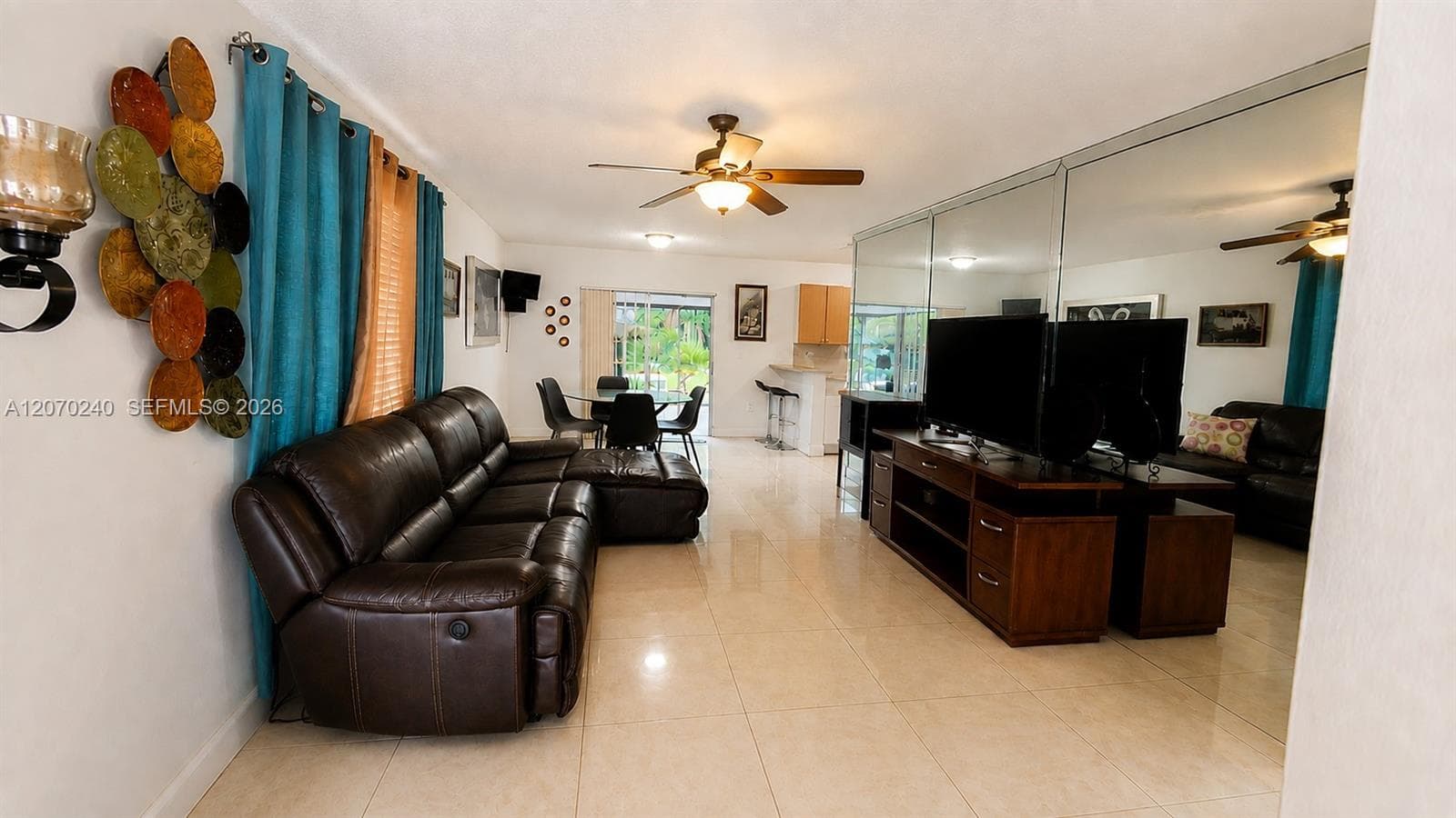 3074 NW 64th St, Miami, FL 33147 — zdjęcie 2