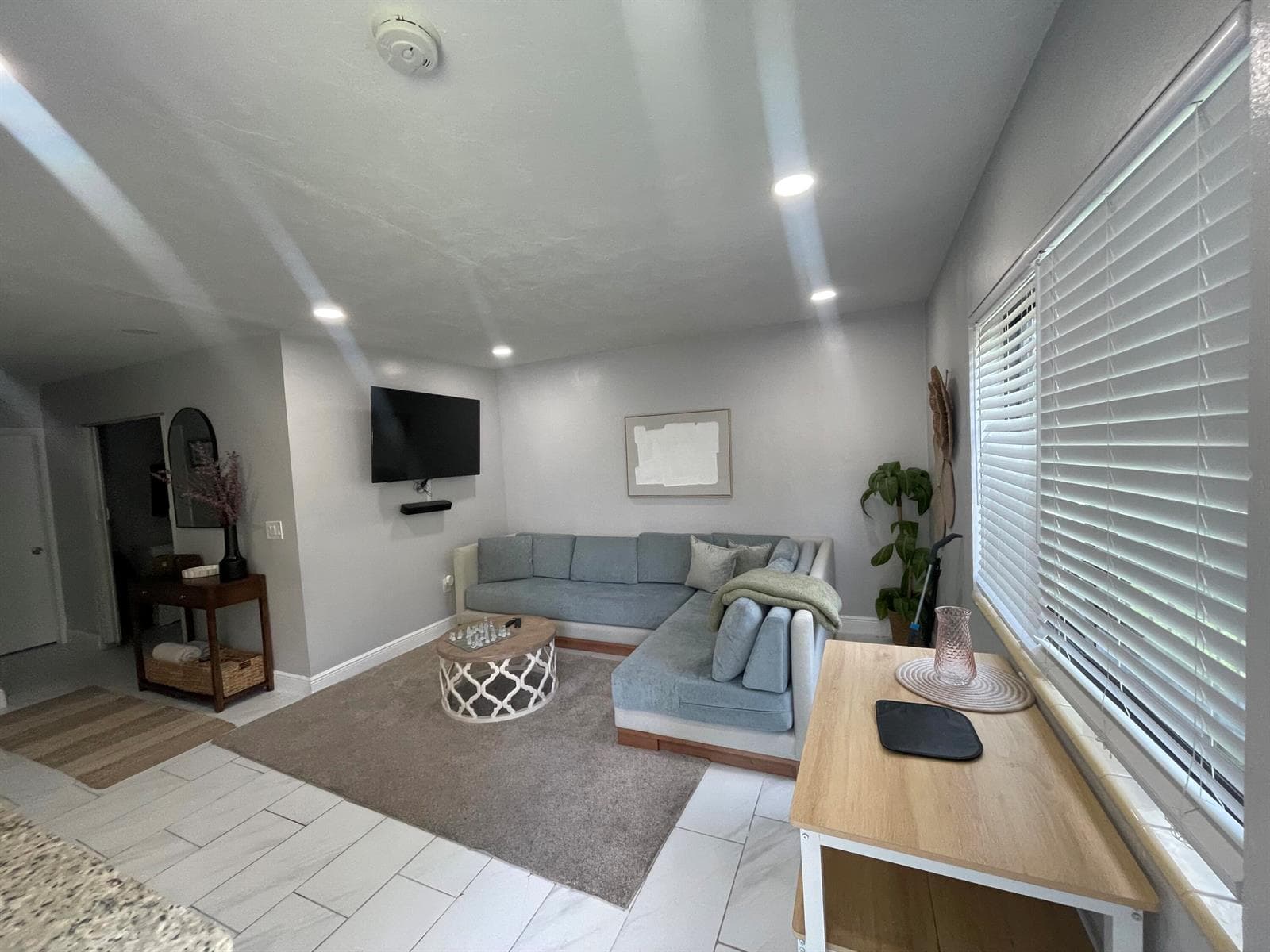430 NE 1ST Avenue # A, Fort Lauderdale, FL 33301 — zdjęcie 2