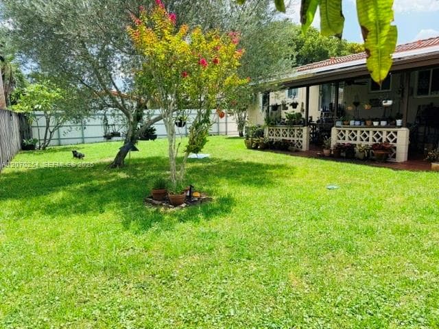 245 W 60th St, Hialeah, FL 33012 — zdjęcie 2