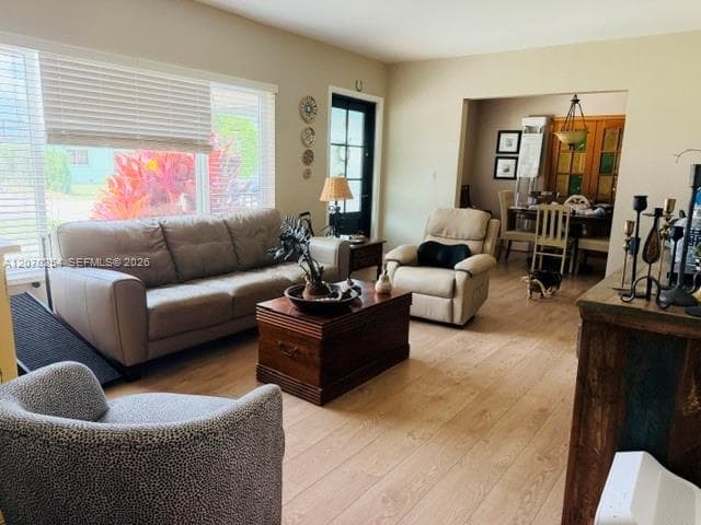 245 W 60th St, Hialeah, FL 33012 — zdjęcie 3