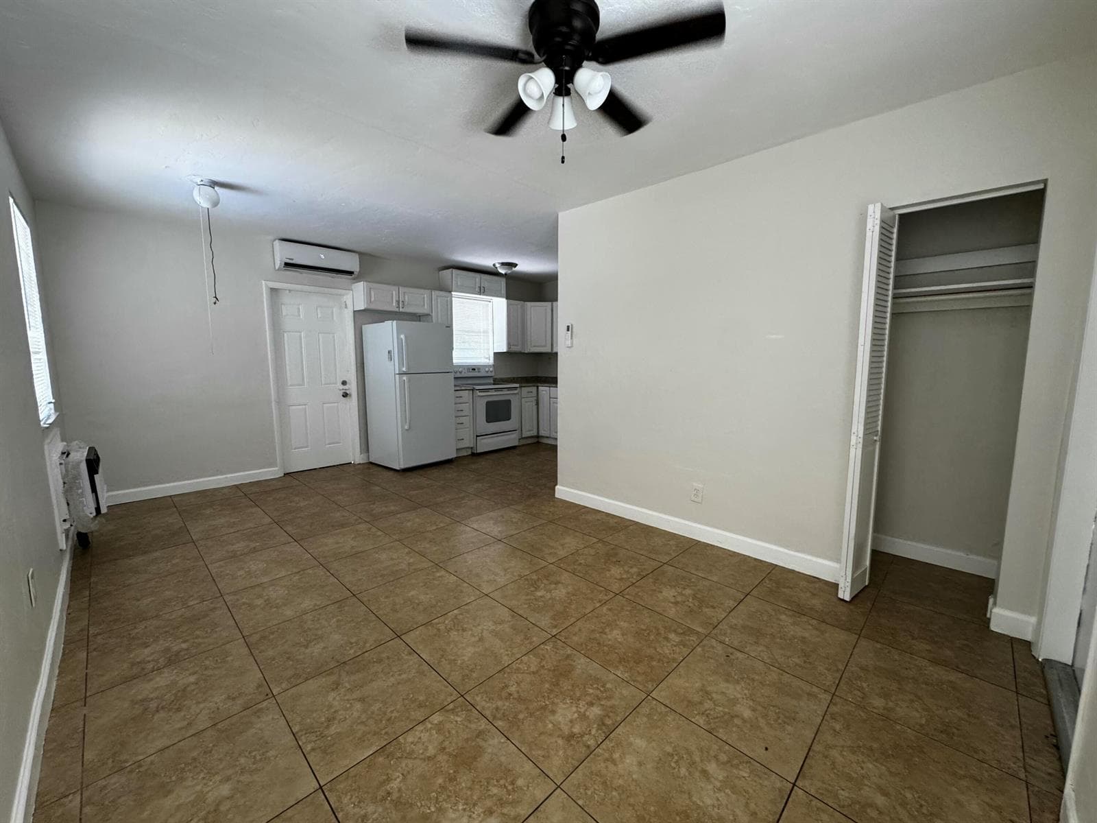 1681 NE 51ST Court, Pompano Beach, FL 33064 — zdjęcie 3
