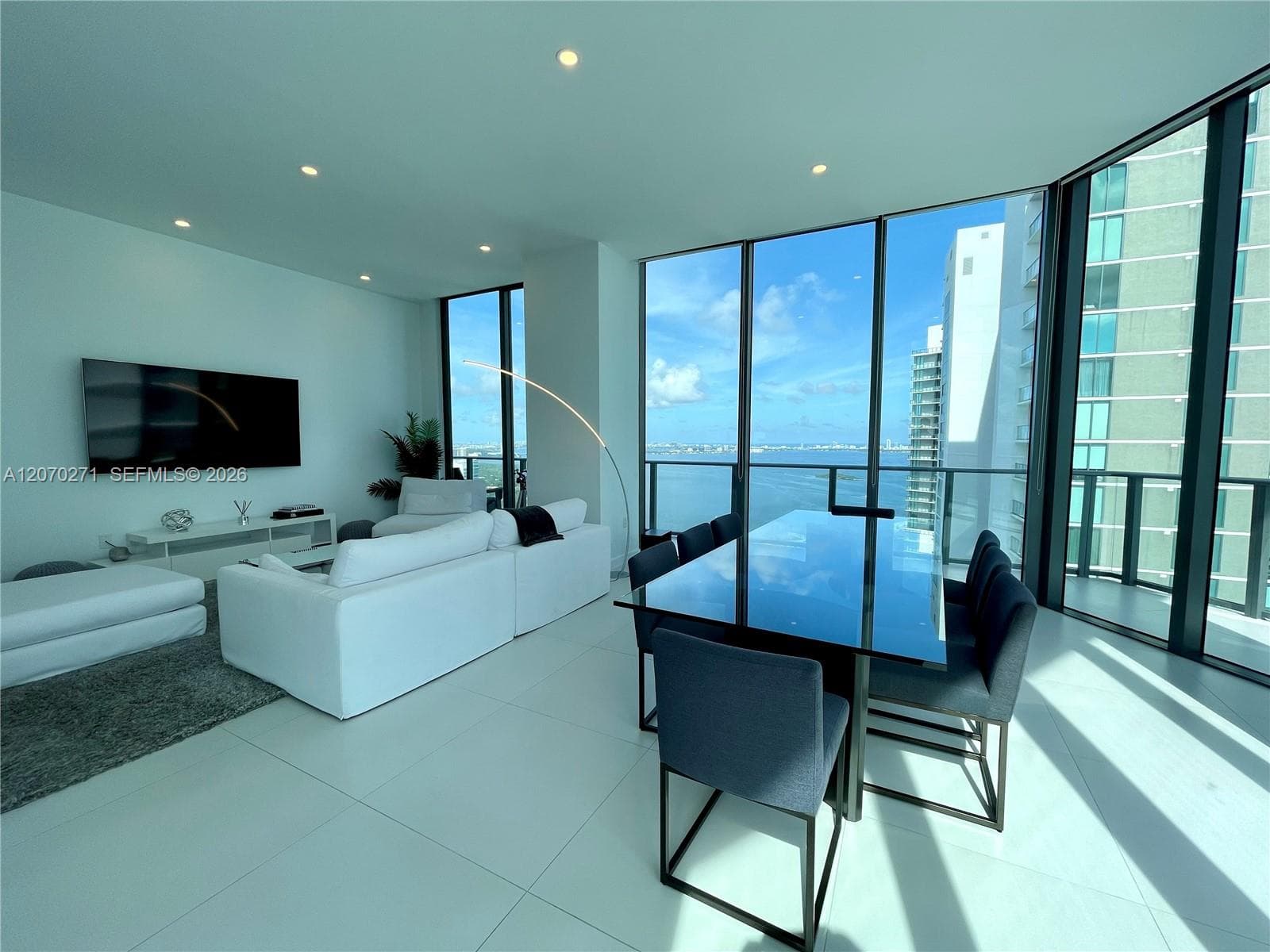 501 NE 31st St # PH4403, Miami, FL 33137 — zdjęcie 2