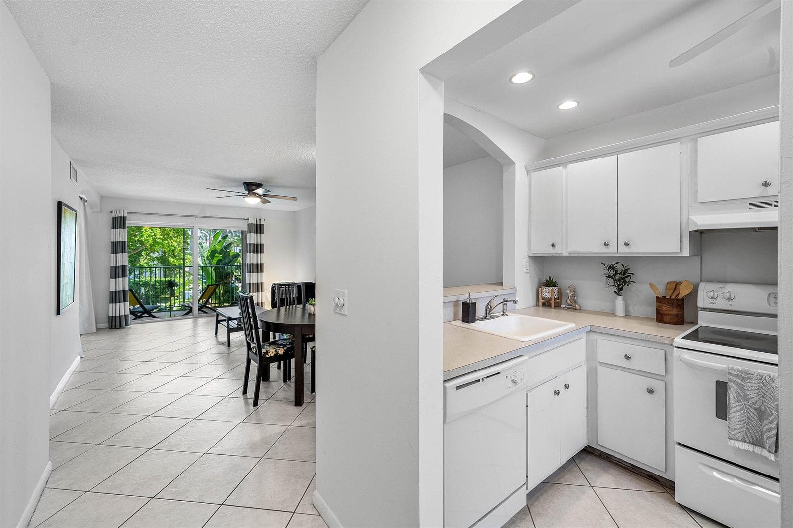 207 Tropic Isle Drive # 208, Delray Beach, FL 33483 — zdjęcie 3