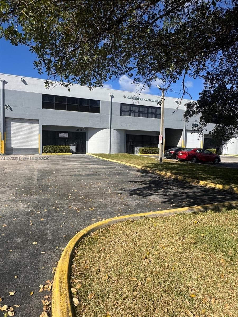 2310 NW 102nd Pl, Doral, FL 33172 — zdjęcie 2