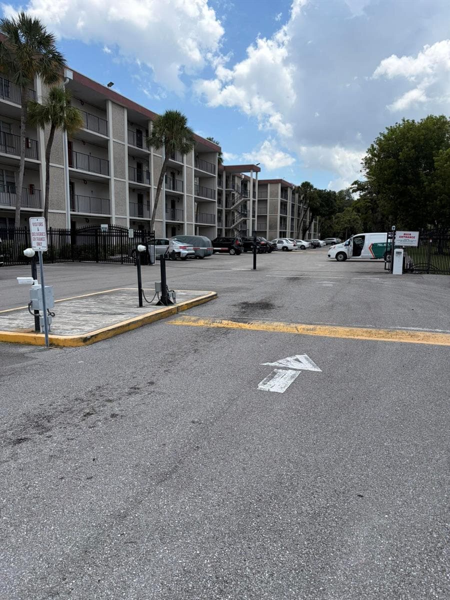 2649 NW 48th Terrace # 340, Lauderdale Lakes, FL 33313 — zdjęcie 2