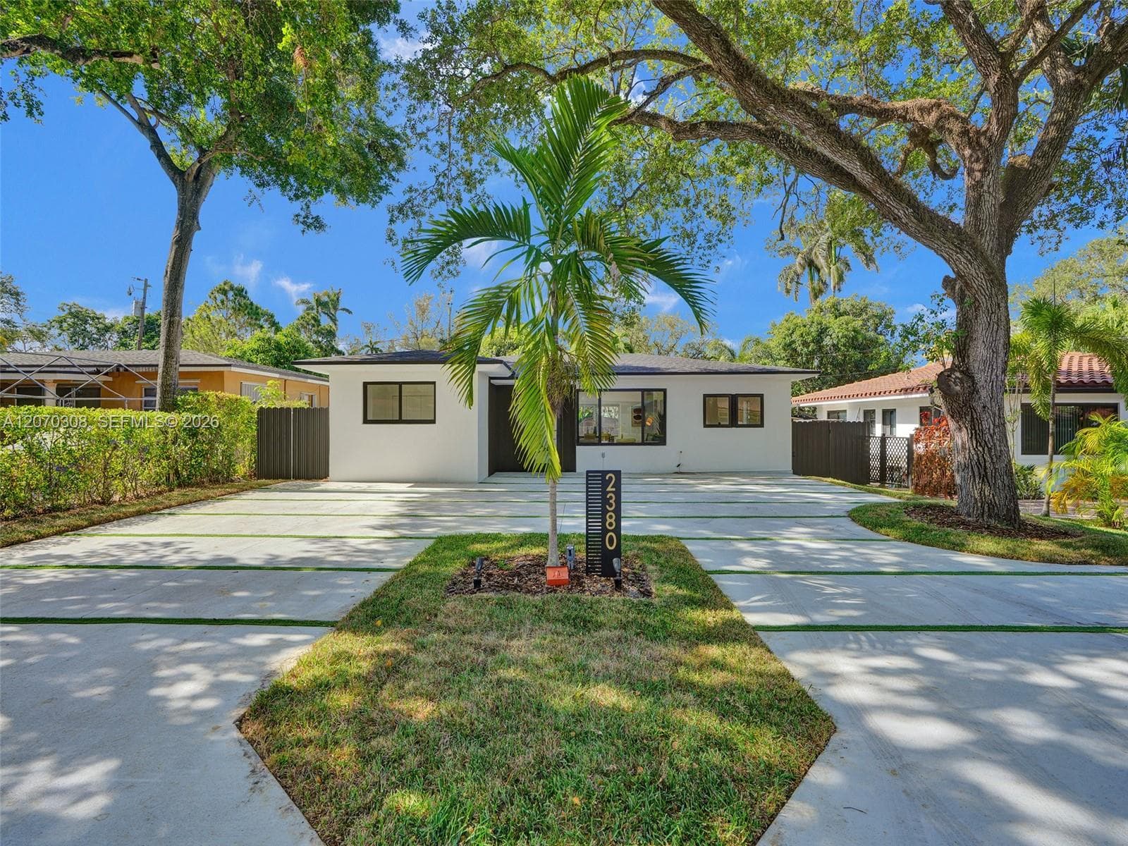 2380 NE 184th Ter, North Miami Beach, FL 33160 — zdjęcie 3