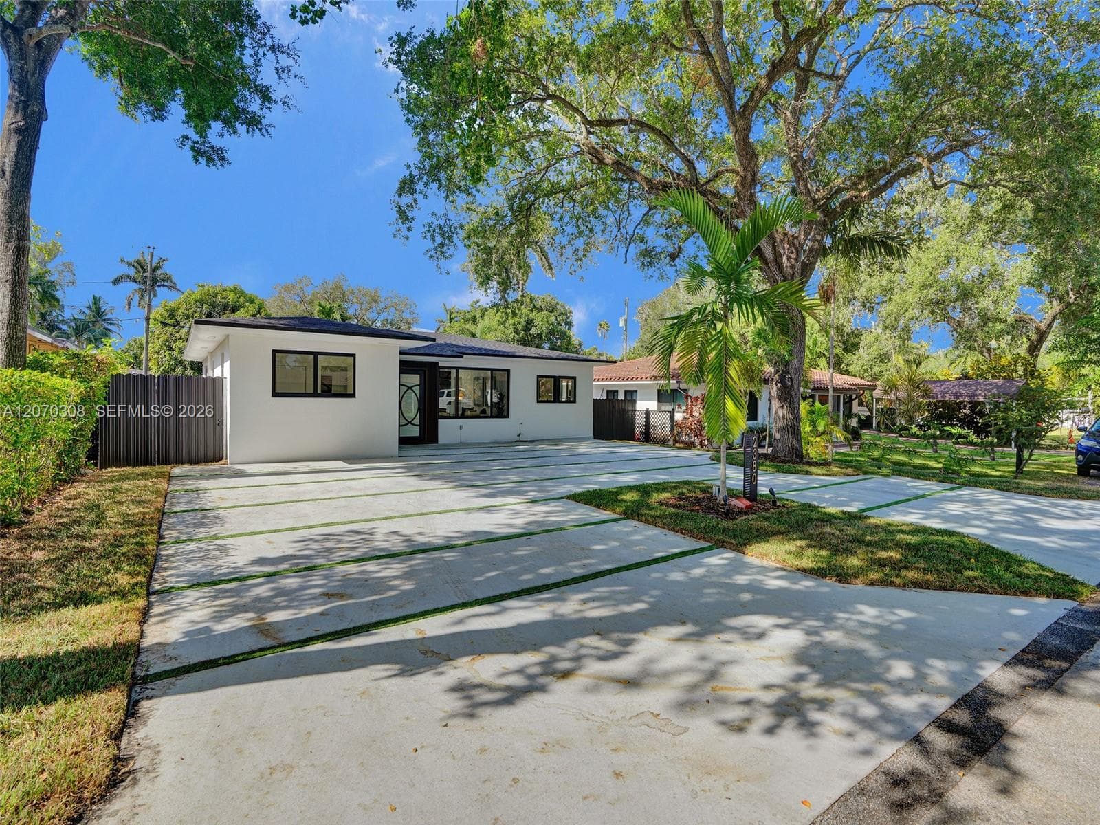 2380 NE 184th Ter, North Miami Beach, FL 33160 — zdjęcie 4