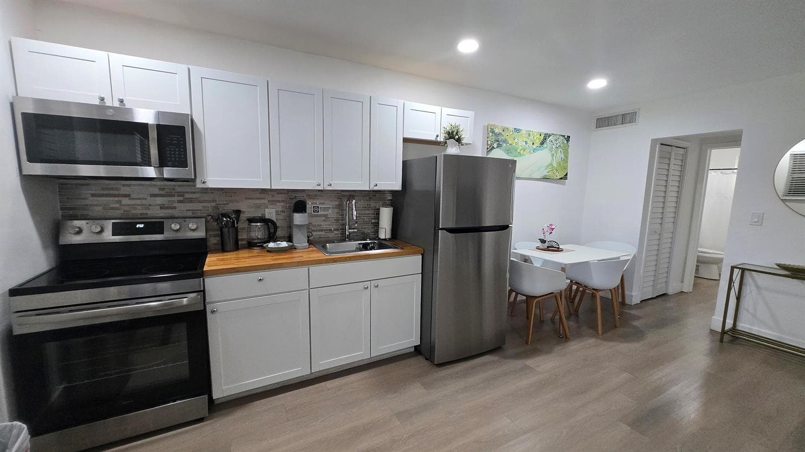 704 NE 8th Street # 10, Hallandale Beach, FL 33009 — zdjęcie 2