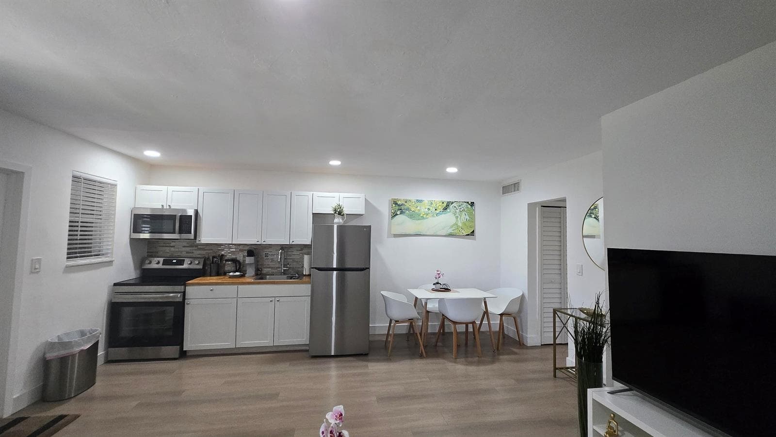 704 NE 8th Street # 10, Hallandale Beach, FL 33009 — zdjęcie 3