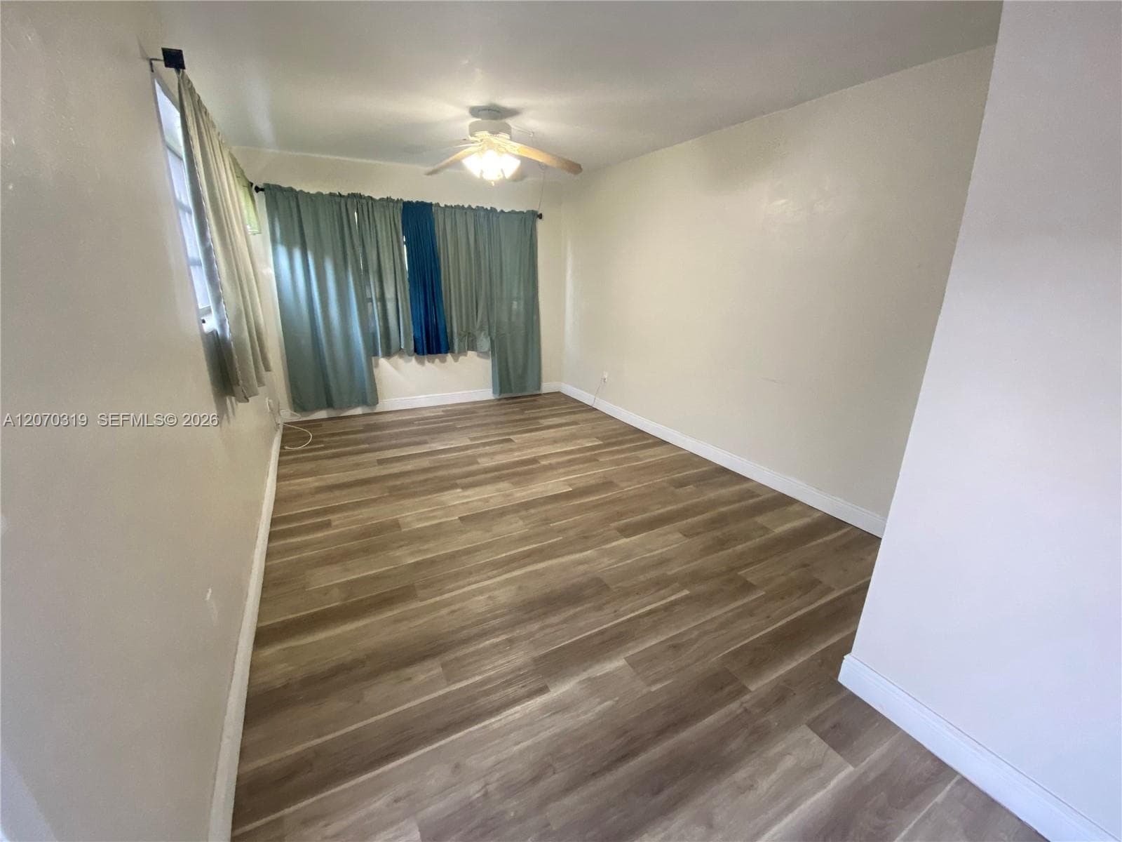 350 SW 34th Ave # -, Miami, FL 33135 — zdjęcie 4
