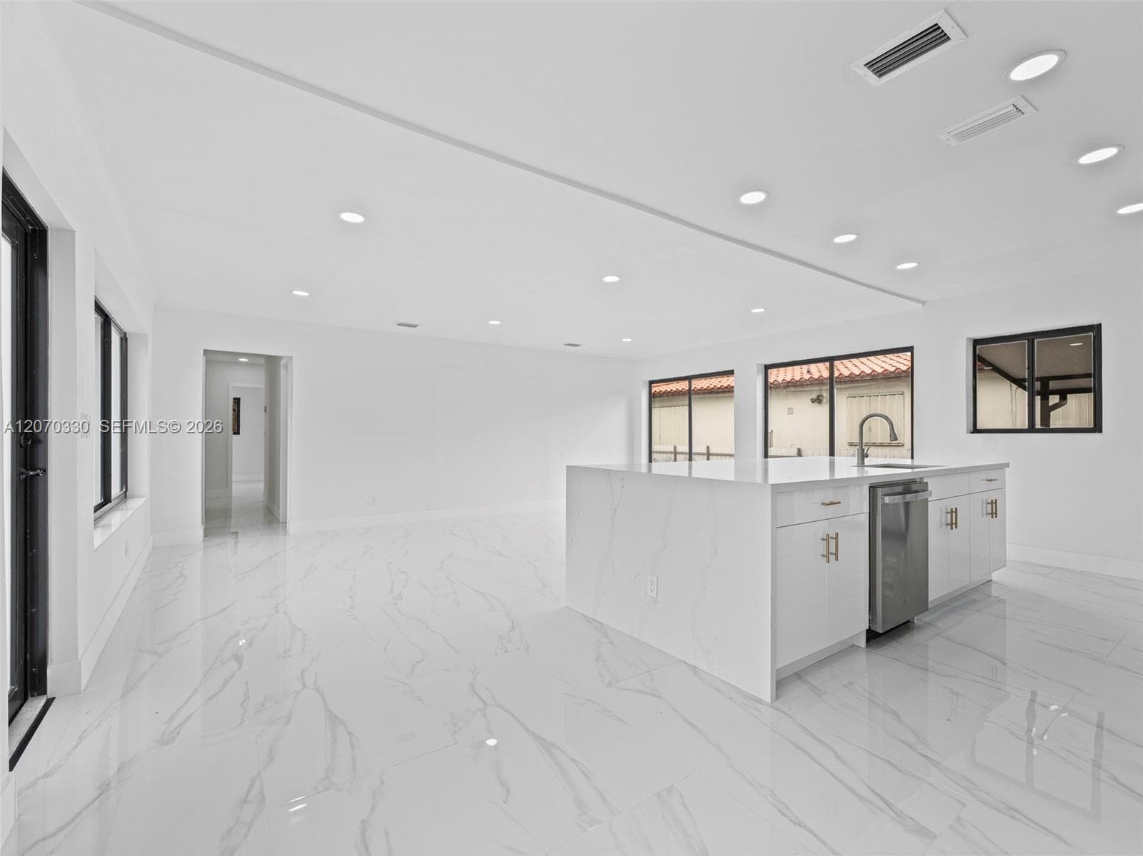 2500 SW 23rd Ter, Miami, FL 33145 — zdjęcie 5