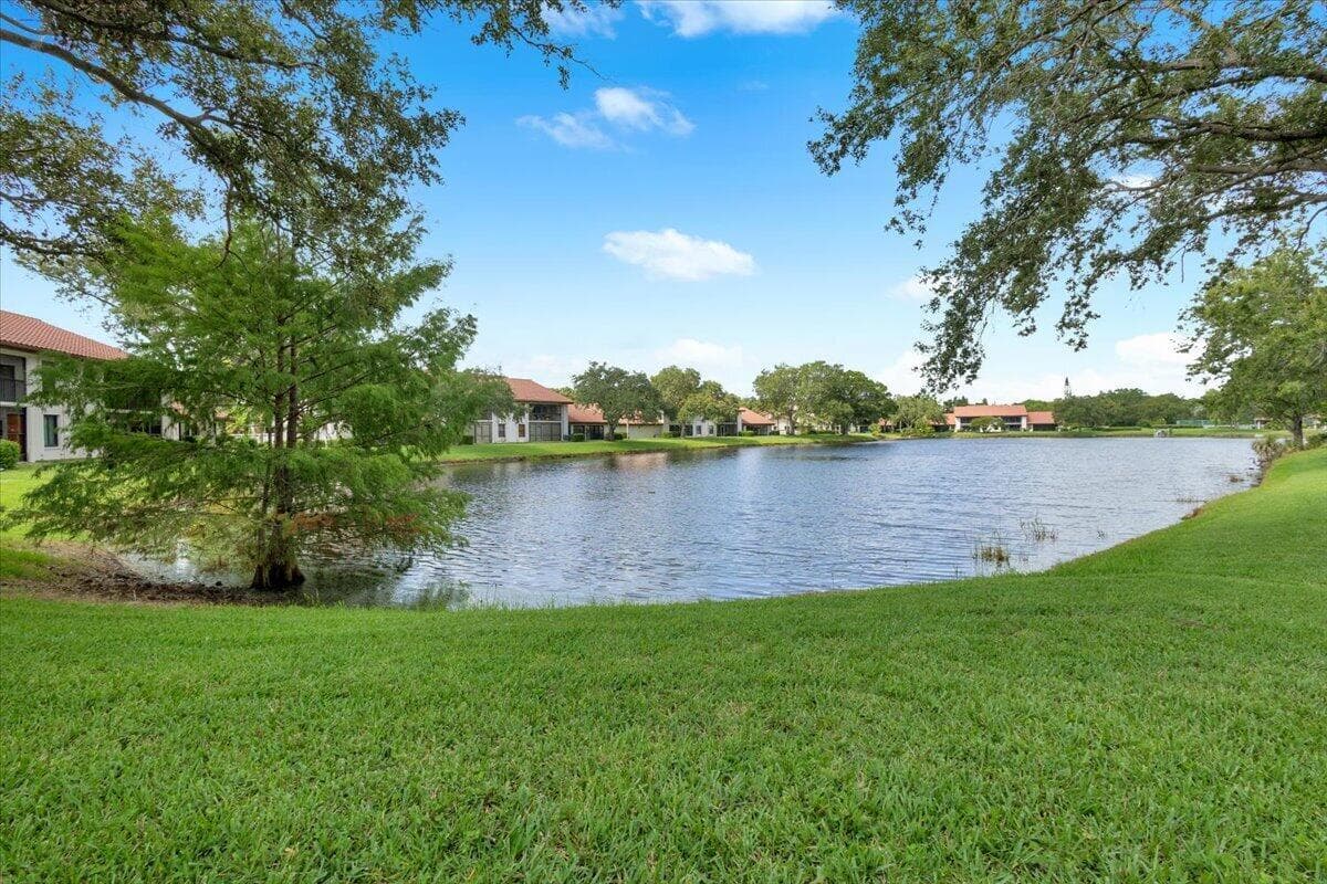 6050 SE Martinique Drive # 102, Stuart, FL 34997 — zdjęcie 2