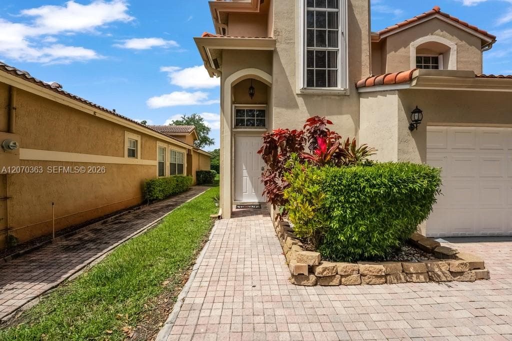 1282 NW 171st Ter, Pembroke Pines, FL 33028 — zdjęcie 3