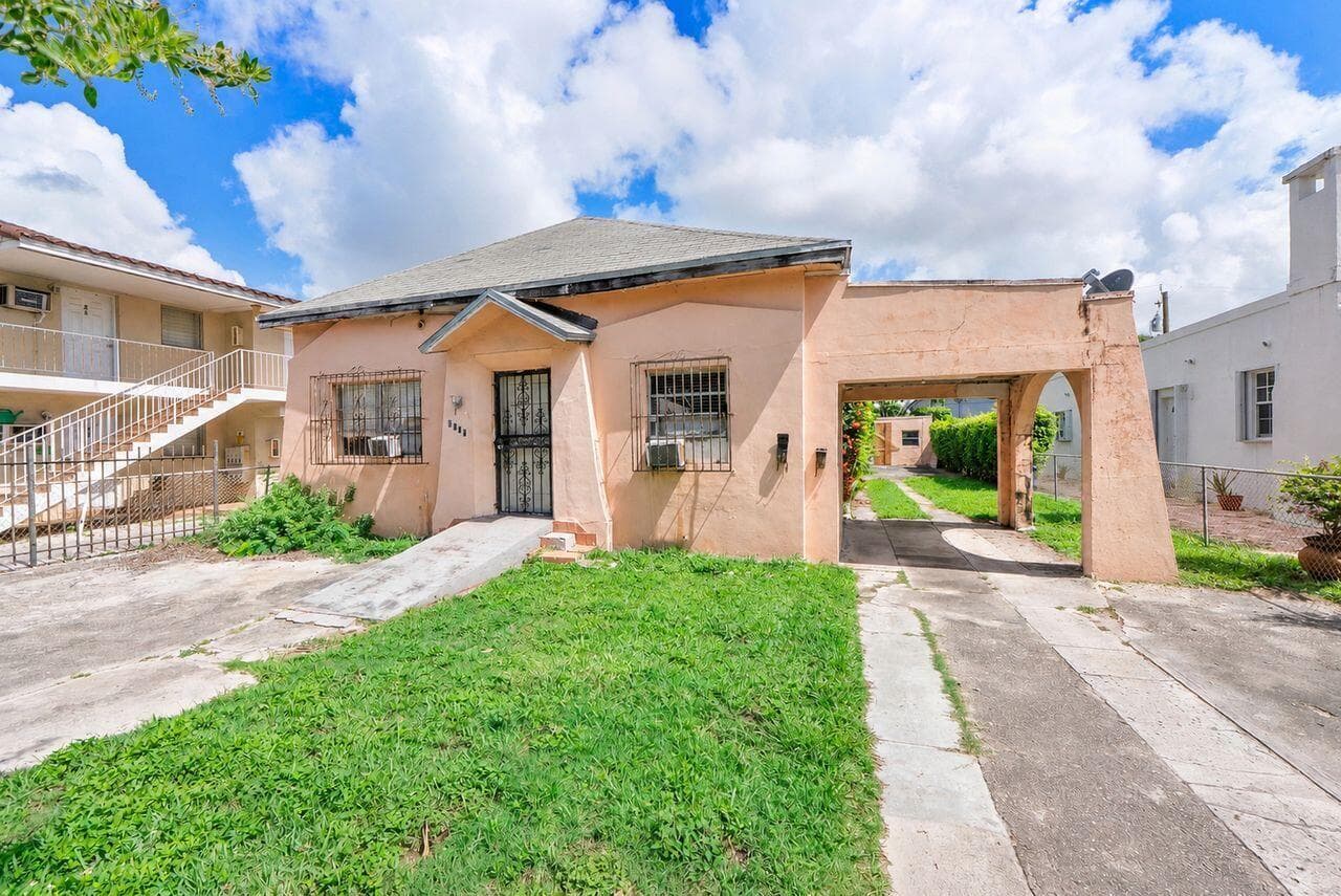 2033 SW 5th Street, Miami, FL 33135 — zdjęcie 3