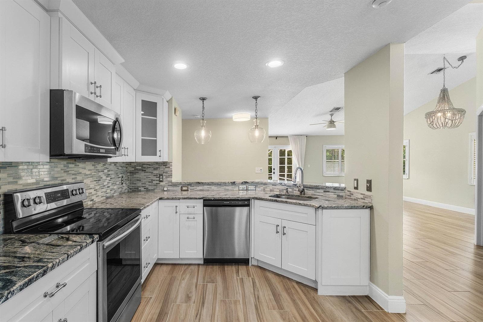 1215 E LANCEWOOD Place, Delray Beach, FL 33445 — zdjęcie 4