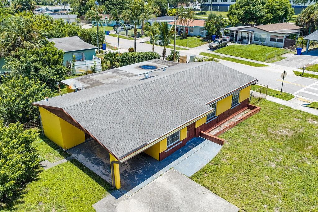 1500 W 13TH Street W, Riviera Beach, FL 33404 — zdjęcie 2