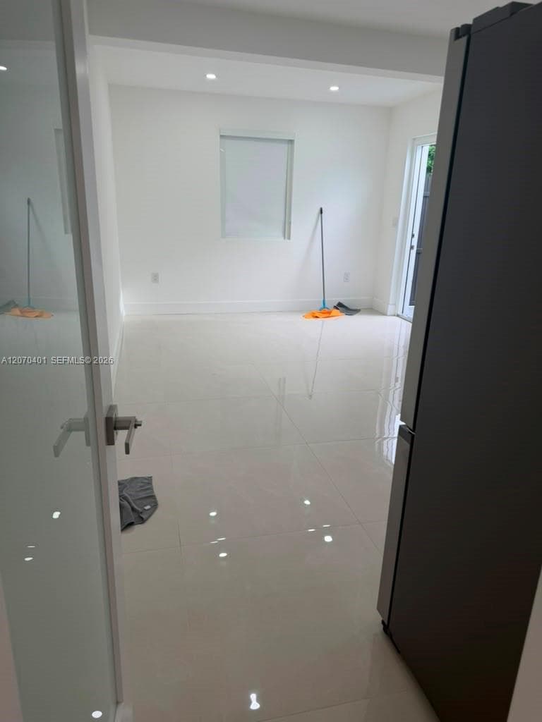 861 E 33rd St # 1, Hialeah, FL 33013 — zdjęcie 5